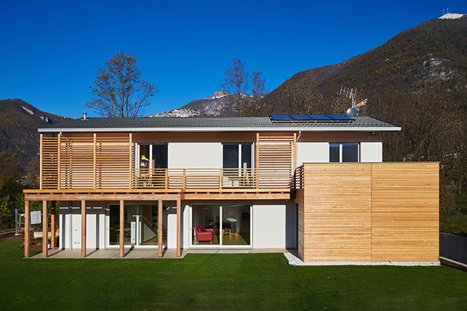 Gallery case in legno